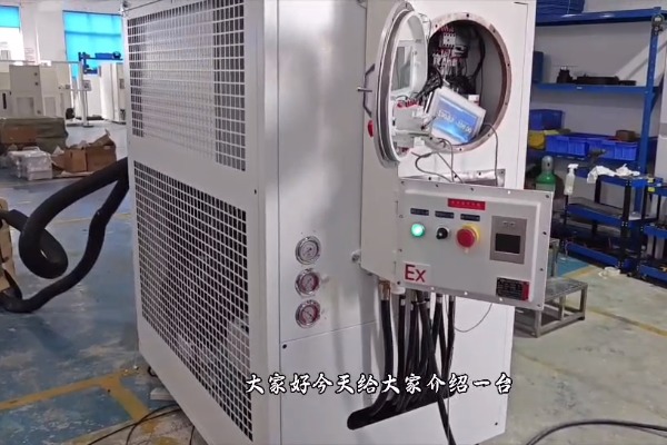 加拿大28-100℃~RT风冷式制冷控温系统设备介绍视频